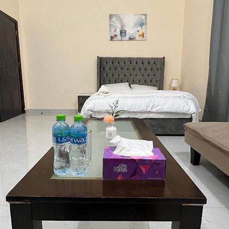 Cozy Private Studio Apartment Near Airport Abu Dhabi Bagian luar foto