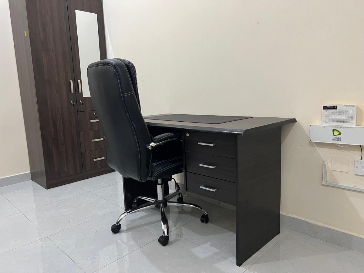 Cozy Private Studio Apartment Near Airport Abu Dhabi Bagian luar foto