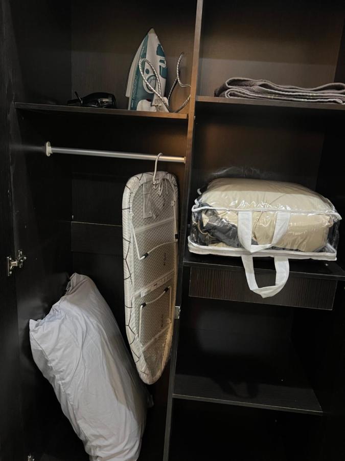 Cozy Private Studio Apartment Near Airport Abu Dhabi Bagian luar foto